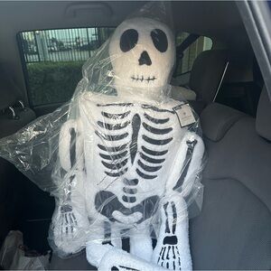 Skeleton Viral Halloween Pillow 5ft - Storehouse NWT